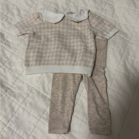 Nordstrom Other - NORDSTROM 6 Month Plaid Beige Baby Outfit with Peter Pan Collar